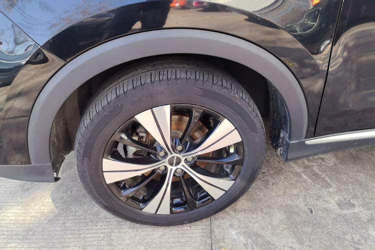 Used Roewe RX5 2020 PLUS 300TGI Automatic Ali New Year Special Edition
