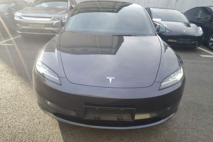 Used Tesla Model 3 2025 Rear-Wheel-Drive Version