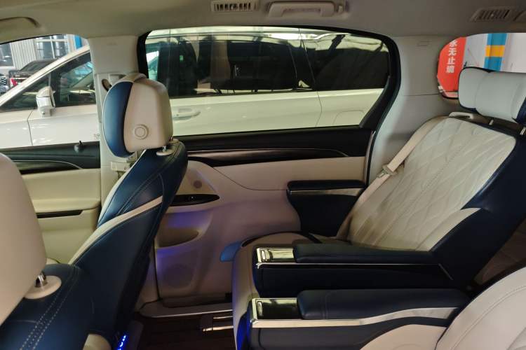 Used Buick GL8 2020 ES Land Cruiser 653T Comfort Edition
