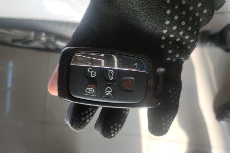 Used Land Rover Discovery 2016 3.0 SC V6 HSE