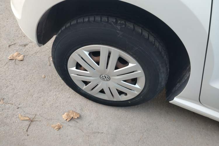 Used Volkswagen Polo 2014 1.4L Manual Fashion Edition
