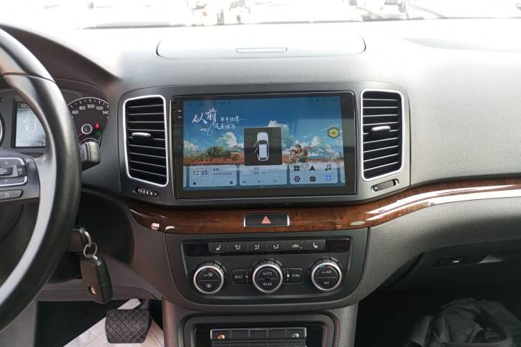 Used Volkswagen Sharan 2013 1.8TSI Comfort Model
