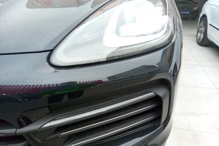 Used Porsche Cayenne E-Hybrid 2023 Cayenne E-Hybrid 2.0T Platinum Edition
