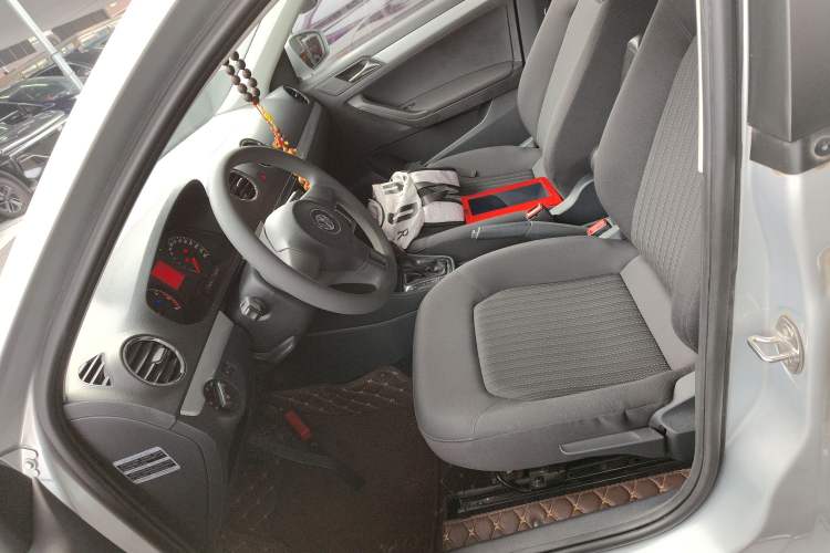 Used Volkswagen Jetta 2015 Value Edition 1.6L Automatic Comfort Version
