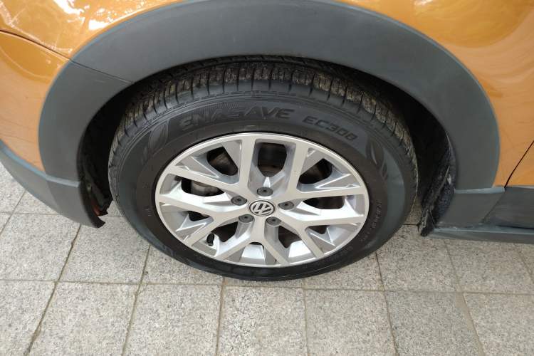 Used Volkswagen Polo 2018 1.5L Cross Polo Automatic
