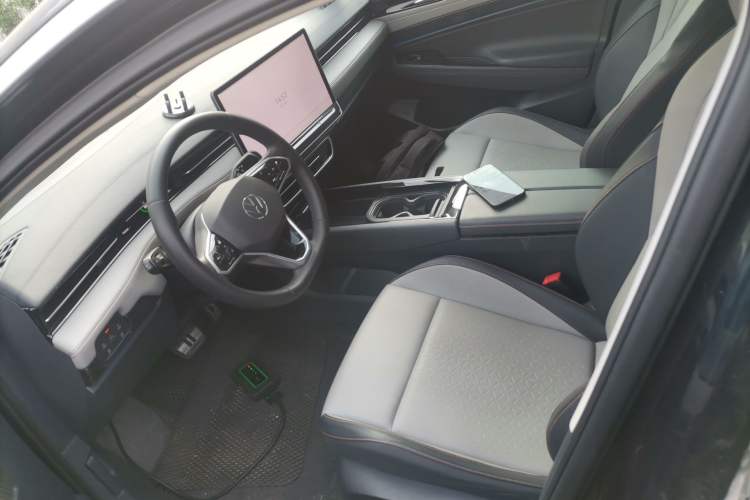 Used Volkswagen ID.7 VIZZION 2024 AIR model
