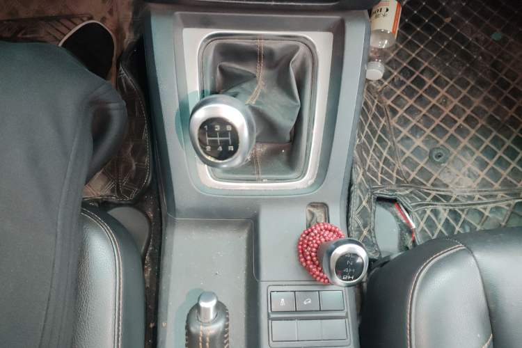 Used  BJ40 2016 2.0T Manual Four-Wheel Drive Prestige Edition