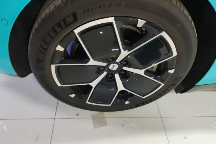 Used  SU7 2024 Rear-Drive Long-Range Intelligent Driving Version
