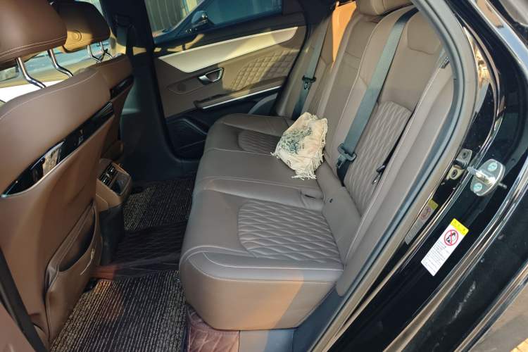 Used BYD Han 2024 EV Glory Edition 506KM Front-Wheel-Drive Premium Model
