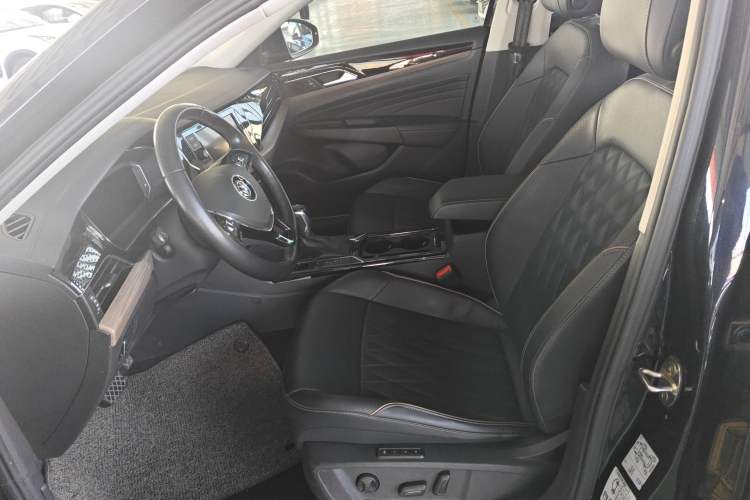 Used Volkswagen Passat 2019 330TSI Luxury Edition China V Standard
