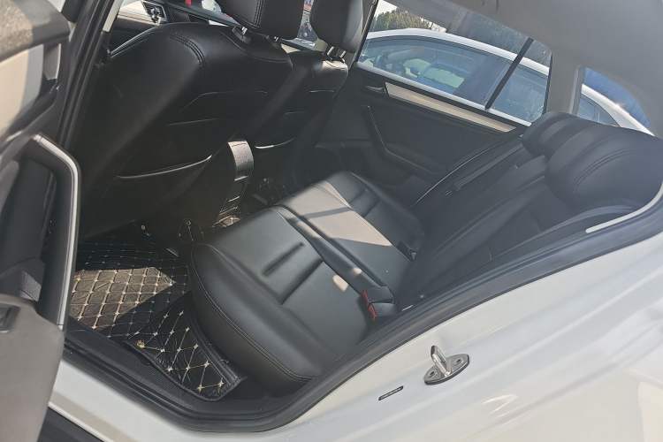 Used Volkswagen C-TREK 2020 1.5L Automatic Fashion Edition
