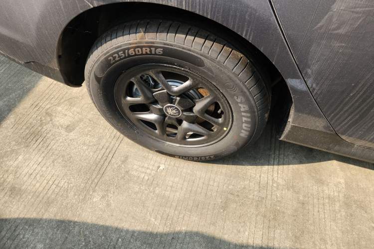 Used BYD Qin PLUS 2025 DM-i Smart Drive 55KM Leading Model
