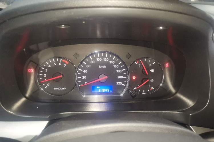 Used Changan Alsvin V5 2012 1.5L Manual Sport Version China IV Standard