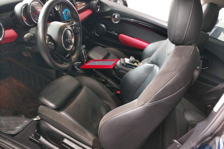 Used MINI MINI 2018 1.5T COOPER Artist