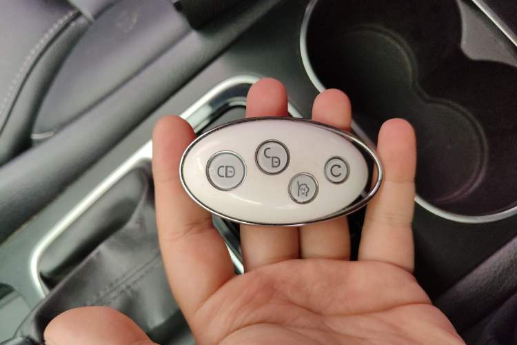 Used BYD Song MAX 2017 1.5T Automatic Smart Connect Elite 7-Seater
