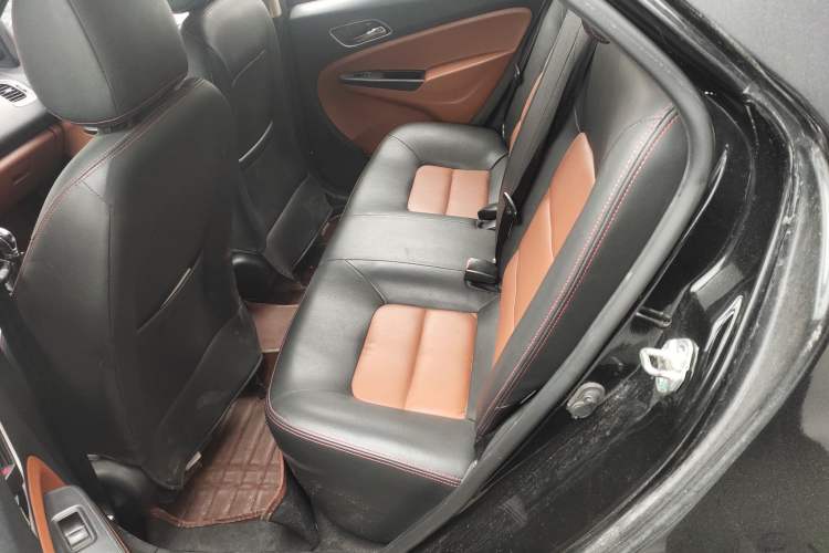 Used Geely Auto Diamond 2016 1.5L Manual Entry-Level Trim