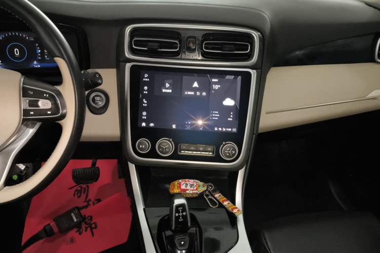 Used Lynk & Co 01 2019 2.0T Two-Wheel Drive Zhaopu Version China VI Standard
