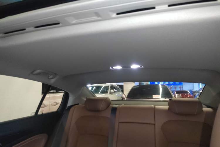 Used Buick Regal 2019 20T Elite Version China VI Standard
