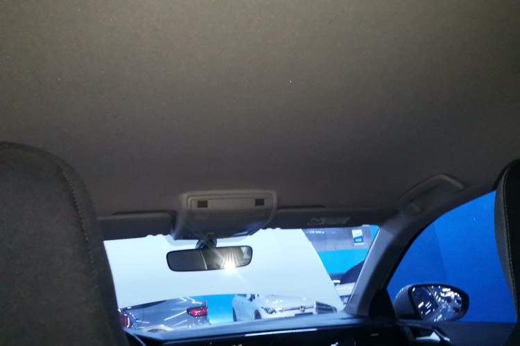 Used Volkswagen Lavida 2023 New Sharp 1.5L Automatic Excellent New Edition
