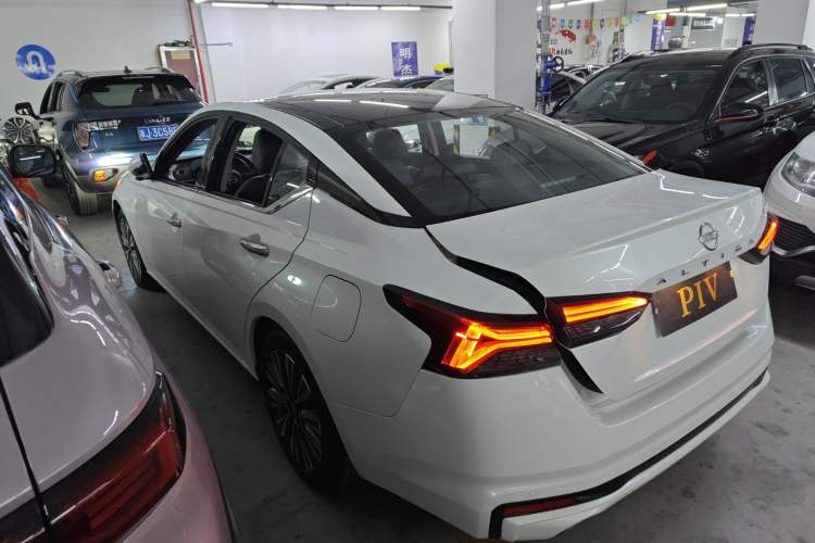 Used Nissan Teana 2022 2.0L XL-TLS Enjoyment Edition
