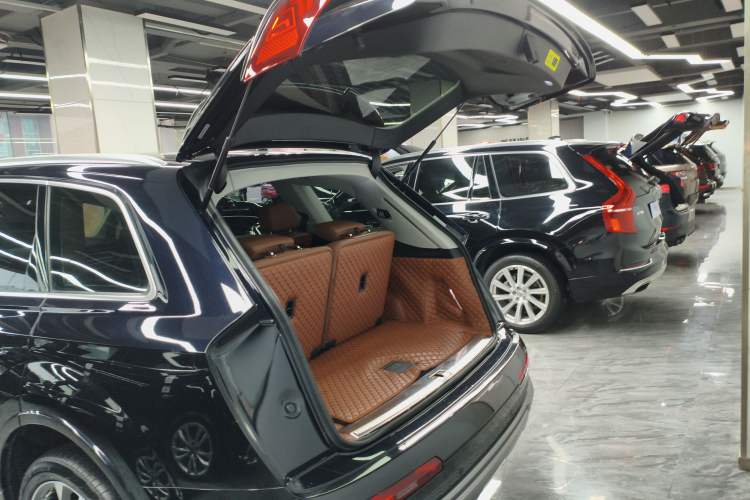 Used Audi Q7 2021 55 TFSI quattro S line Sport model