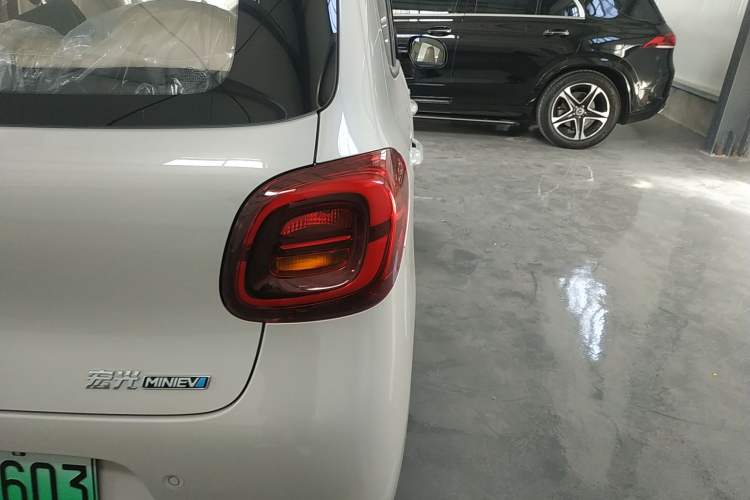 Used Wuling Hongguang MINIEV 2025 Four-Door Version Advanced Edition
