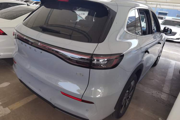 Used  E5 2024 530km Starship Edition
