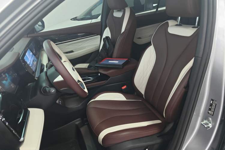 Used Geely Auto Monjaro L 2021 2.0TD DCT EVO Two-Wheel Drive Prestige Version
