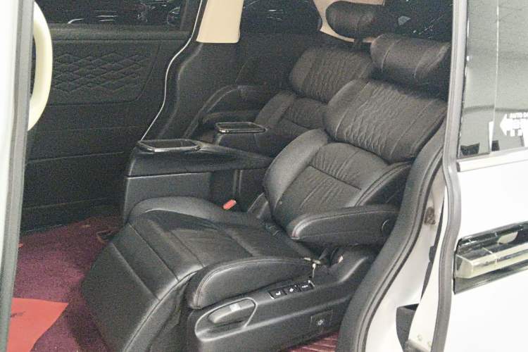 Used Honda Elysion 2024 2.0L eHEV Luxury Edition
