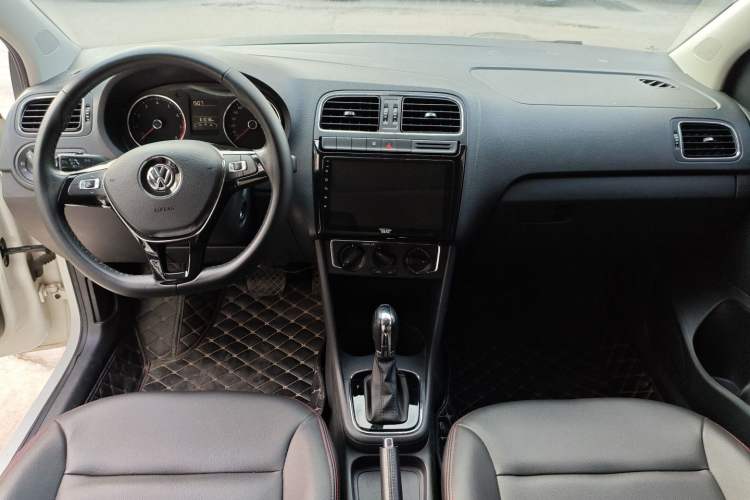 Used Volkswagen Polo 2016 1.6L Automatic Comfort Model