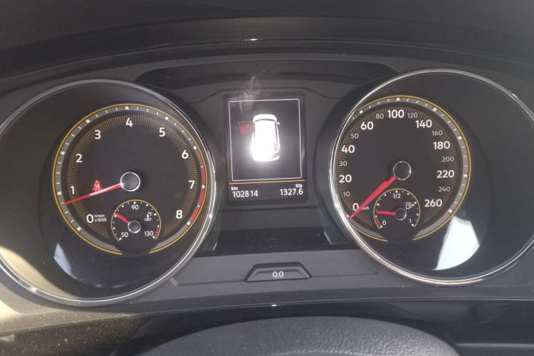 Used Volkswagen Tiguan L 2019 Revised 330TSI Automatic Two-Wheel Drive Smart & Luxury Edition China VI Standard
