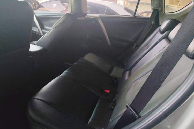 Used Toyota RAV4 2013 2.5L Automatic 4x4 Elite Edition
