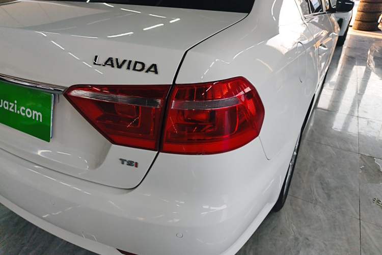 Used Volkswagen Lavida 2013 Restyled Classic 1.6L Automatic Comfort Edition