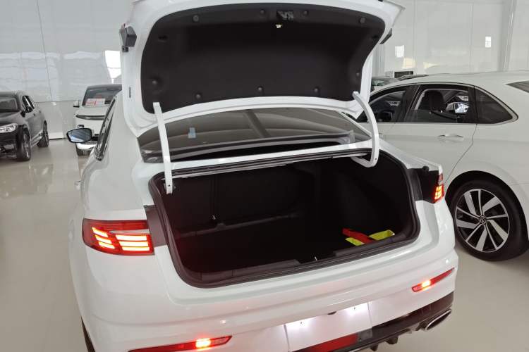 Used Geely Auto Preface 2023 2.0TD Prestige Version