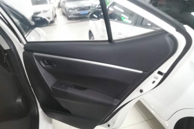 Used Toyota Corolla 2014 1.6L CVT GL
