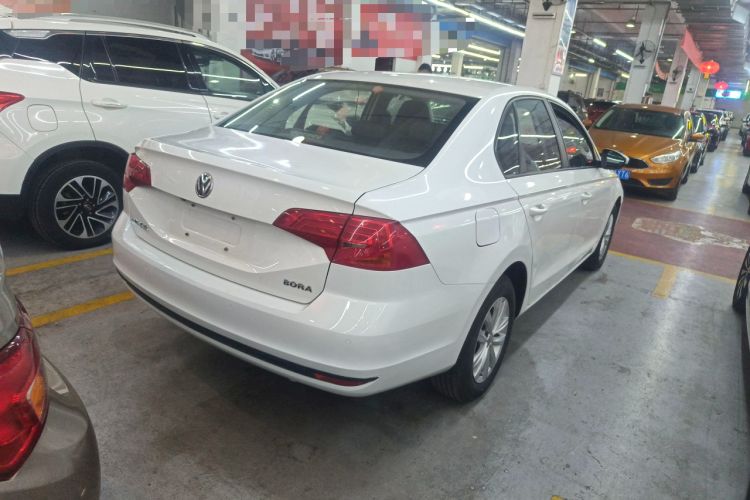 Used Volkswagen Bora 2016 1.6L Manual Fashion Edition
