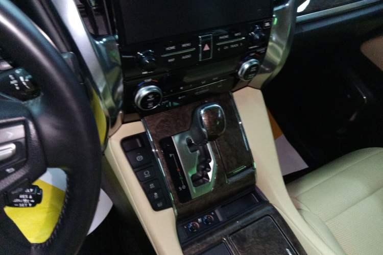 Used Toyota Alphard 2021 Dual-Engine 2.5L Prestige Edition
