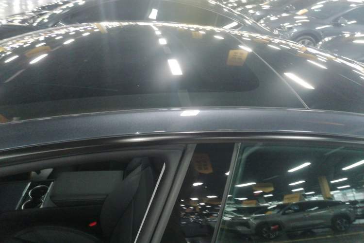 Used Tesla Model 3 2025 Rear-Wheel-Drive Version
