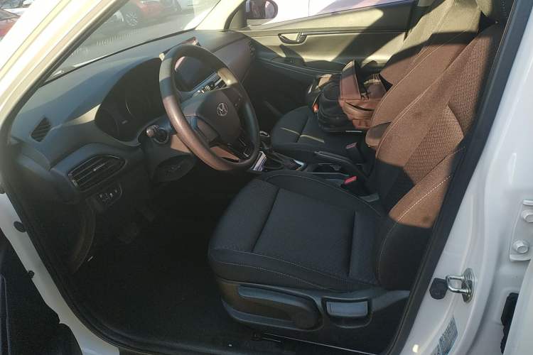 Used Hyundai Celesta 2018 1.6L Automatic GL Enjoyment Edition China VI compliant