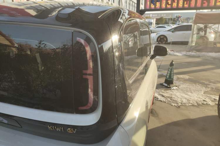 Used Baojun KiWi EV 2021 Designer Ternary Lithium
