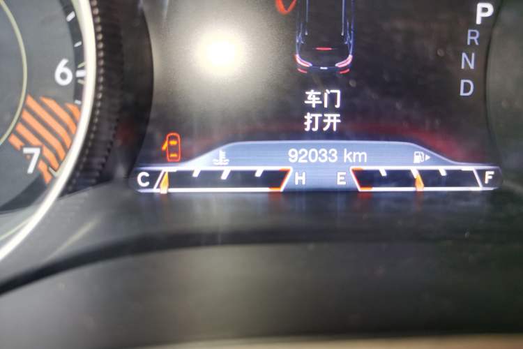 Used  Cherokee 2014 2.4L Luxury Edition
