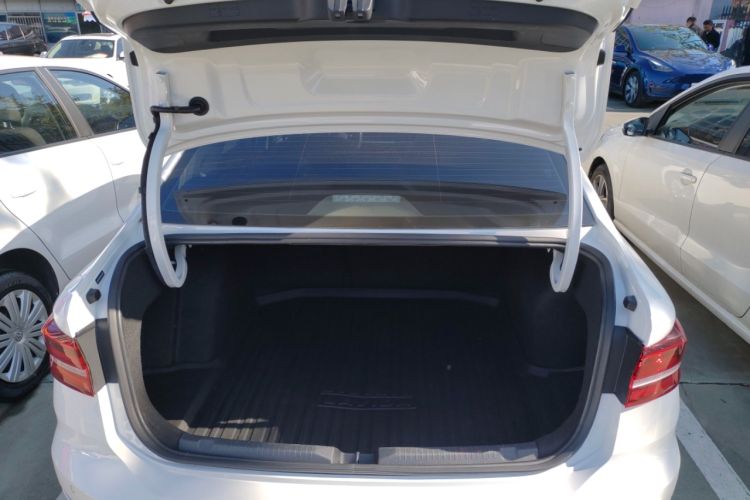 Used Volkswagen Lavida 2021 1.5L Automatic Comfort Edition
