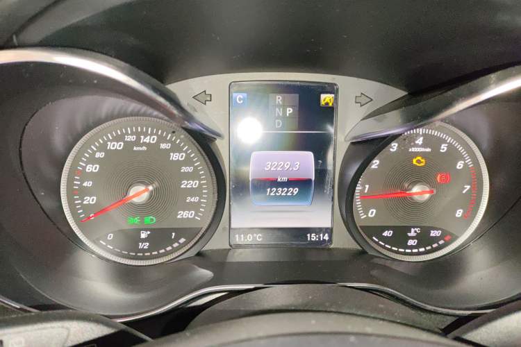 Used Mercedes-Benz GLC 2019 Facelift GLC 260 L 4MATIC Luxury Model
