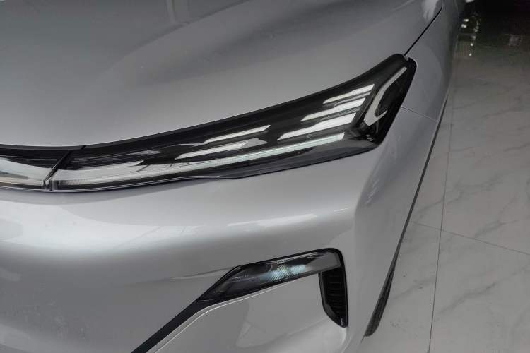 Used  Galaxy Xingjian 7 EM-i 2025 120km Exploration+ Version
