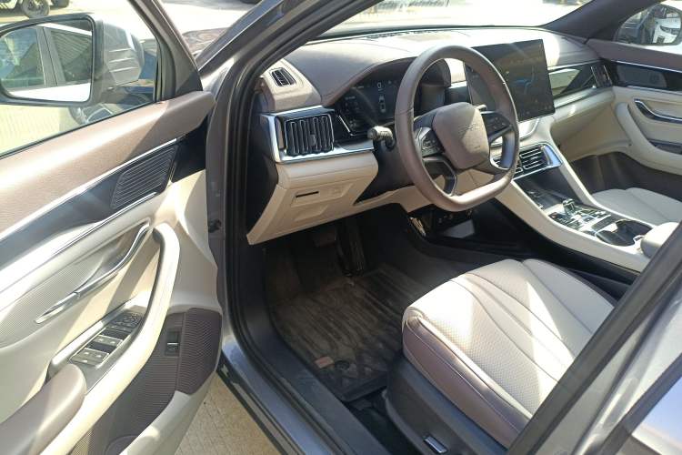 Used BYD Song PLUS New Energy 2025 DM-i Smart Drive 112KM Prestige Model