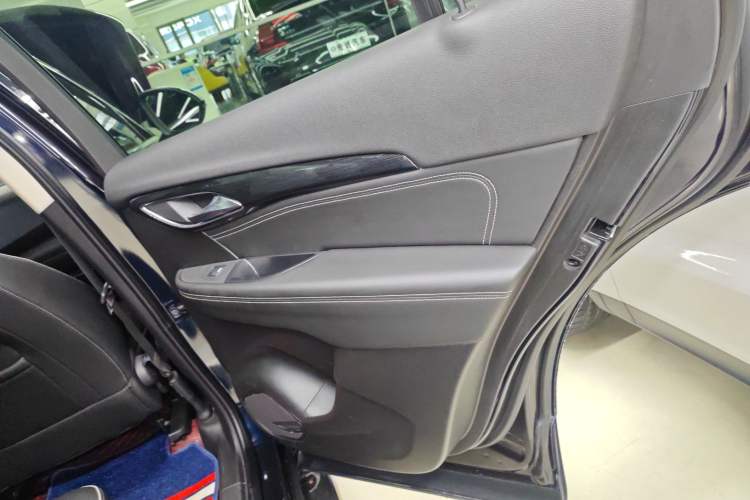 Used Buick Envision 2022 Encore Plus 552T Five-Seat Luxury Model
