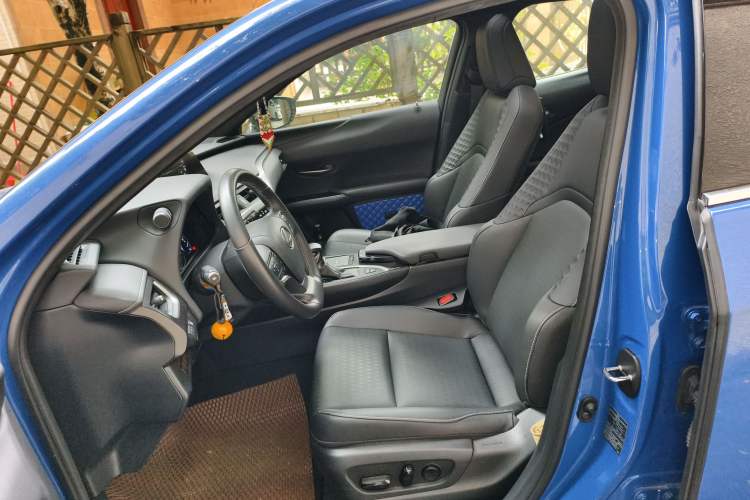 Used Lexus UX 2020 260h Explore & Adventure Edition