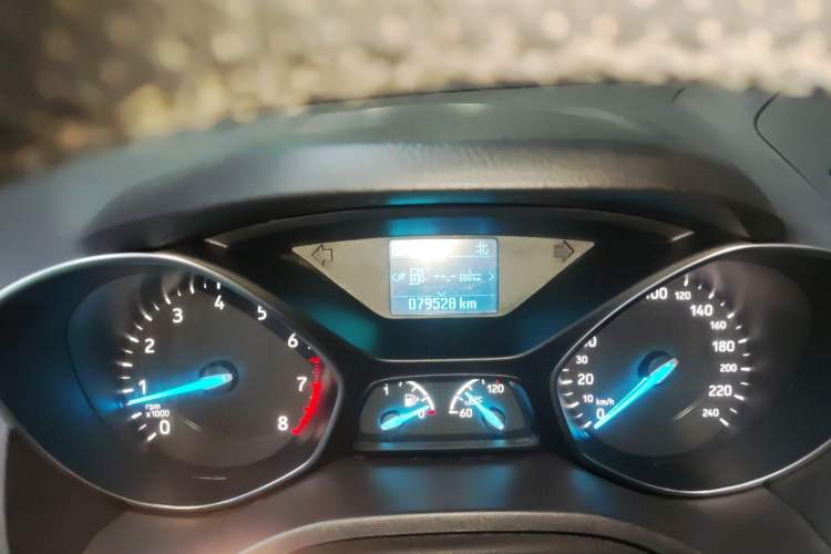 Used Ford Kuga 2018 EcoBoost 180 Two-Wheel-Drive Platinum Edition
