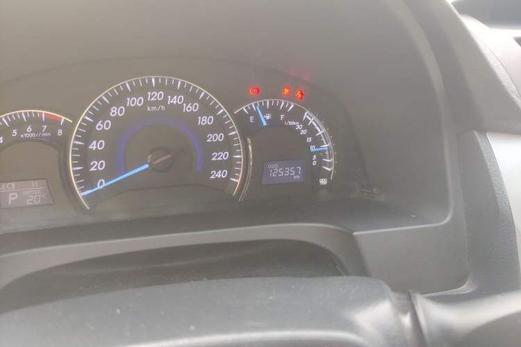 Used Toyota Camry 2016 2.0G 10th Anniversary Leading Edition
