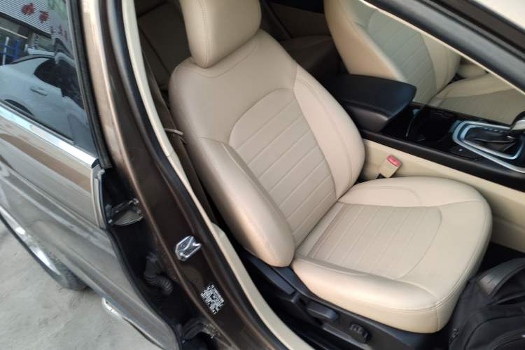 Used Ford Edge 2015 2.0T GTDi Two-Wheel-Drive Elite Edition
